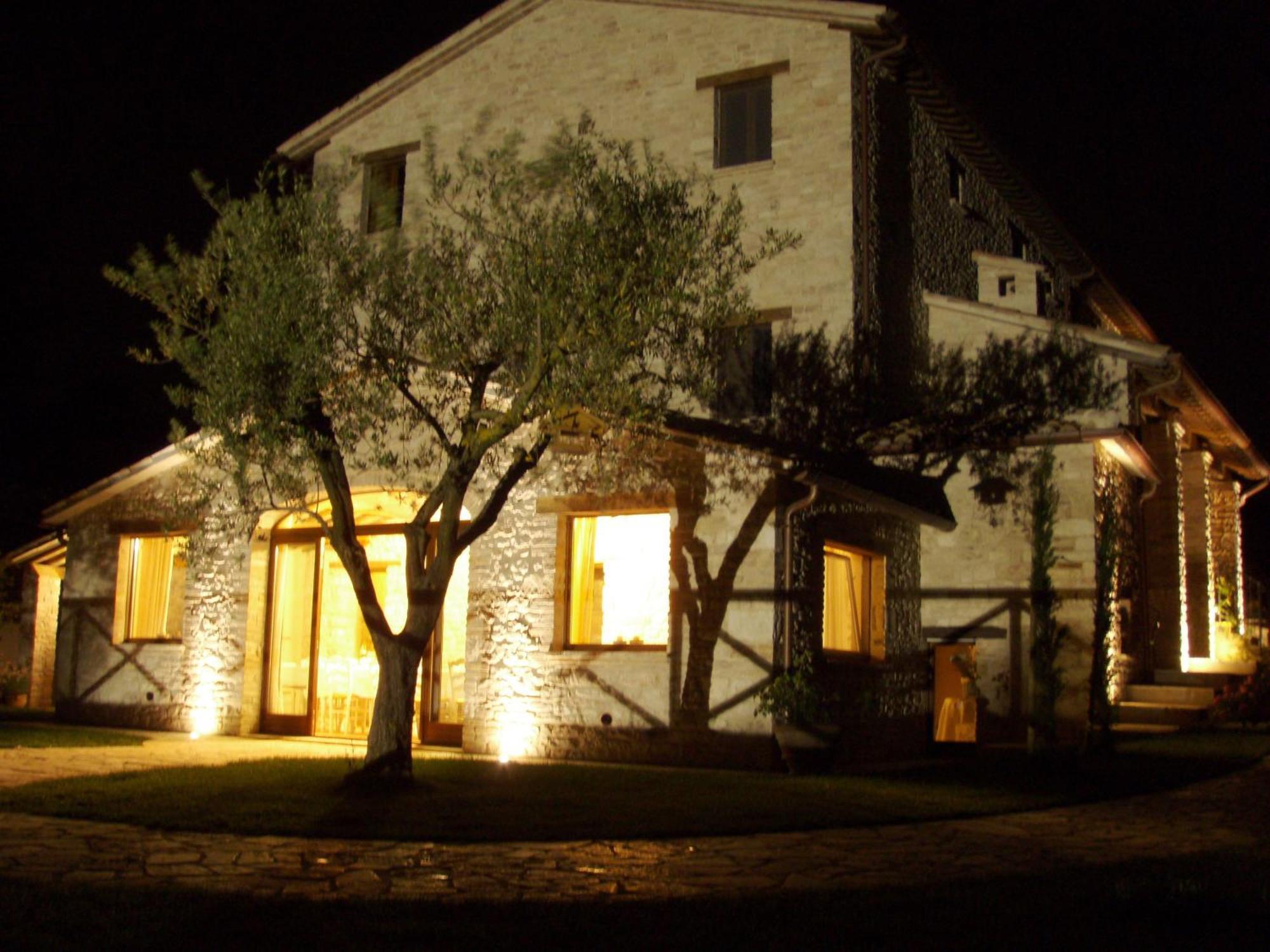 Agriturismo Casal San Sergio 포솜브로네 외부 사진